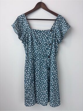 Sienna Sky Floral Smocked Back Button Front Dress Blue White Small